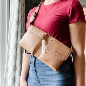 NWT DKNY Brook sling belt bag in cashew